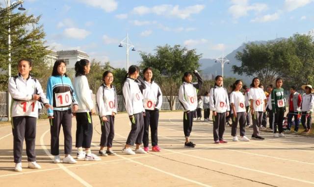 镇康县第一中学第36届冬季田径运动会竞赛纪实