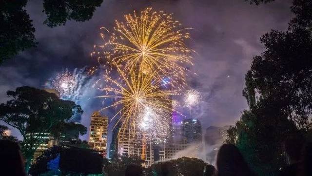 今年的跨年夜烟花,墨尔本要玩票大的了!