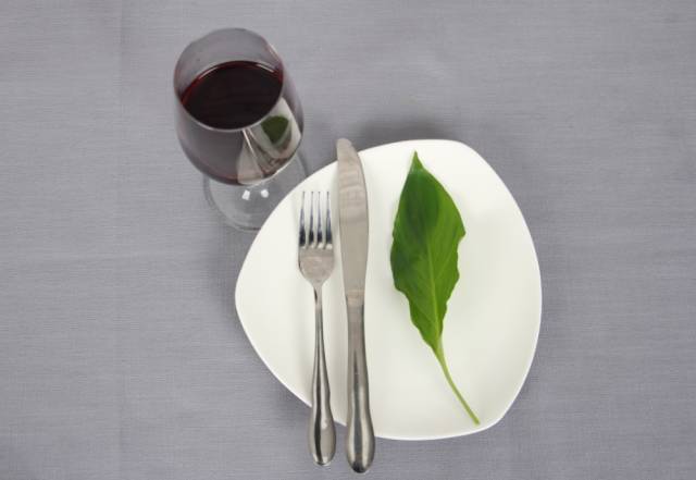 如何给客人倒红酒,1分钟学会!