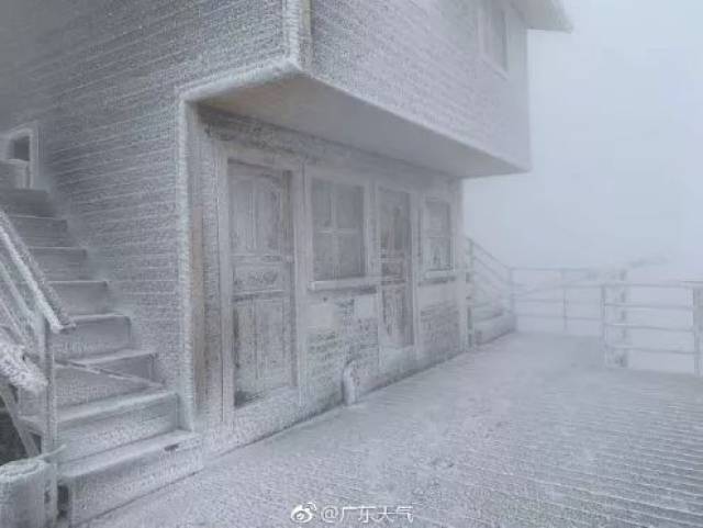 韶关下雪了!元旦最低气温1°c,冷冻到明年.