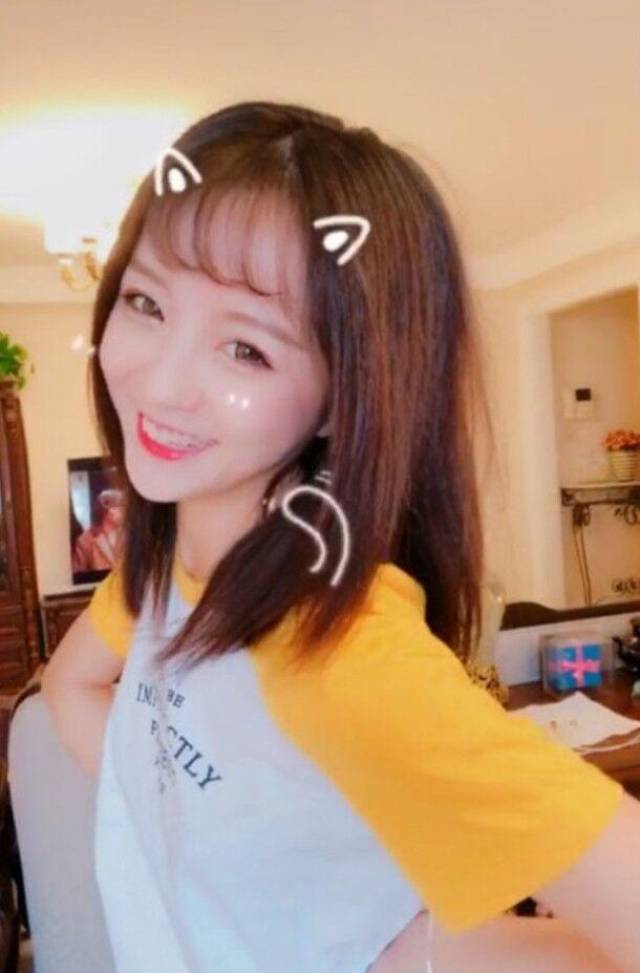 曾经抖音三大美女, 莉哥凉了, 温婉转行, 网友: 她现在才是一姐