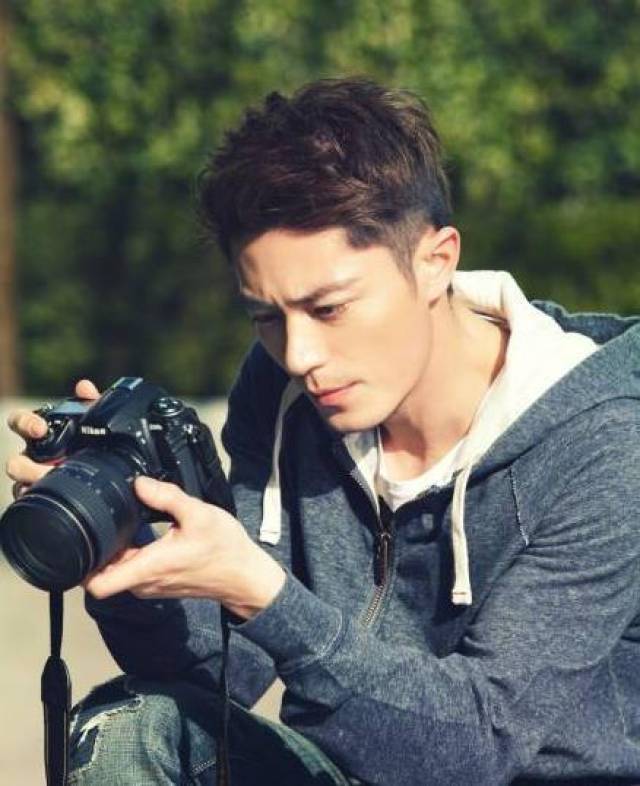 42岁的林心如喜得二胎,霍建华落泪痛哭,儿子梦