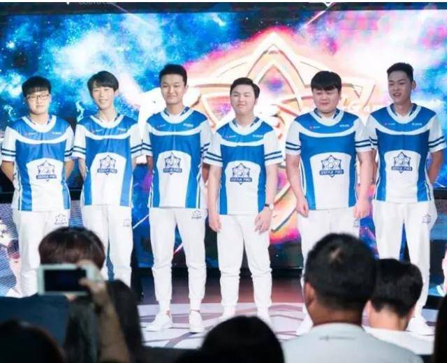 王者荣耀:5连胜预选赛,新军WE拿首胜,冠军杯二哥恐无缘正赛