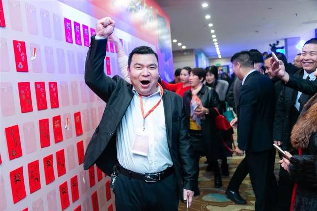 信仰永远不变、希望一直存在、力量永恒传承！