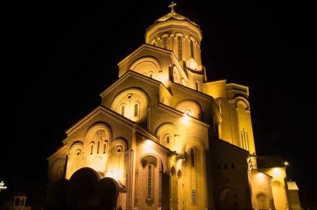 用东南亚物价,玩转欧洲风景!这个物价超低的冷