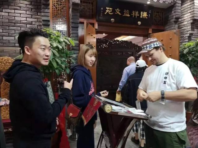 10月14日,21日,28日,谦祥益多位演员参加天津电视台《相声大会》之