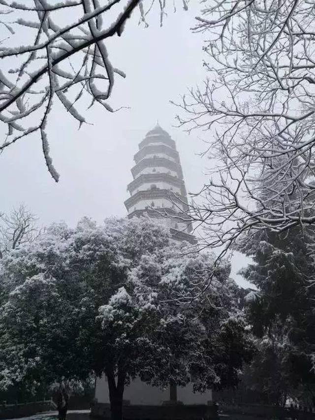 ��������������ѩ�ˣ����ӭ����ѩ����������Ȧ��������Ȫ����