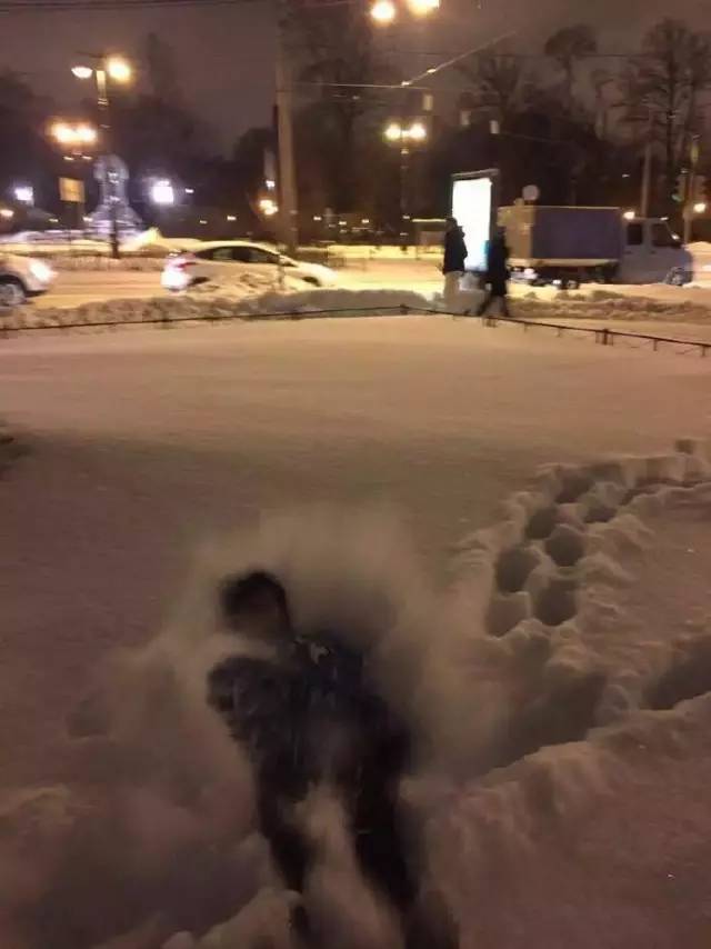 ��������������ѩ�ˣ����ӭ����ѩ����������Ȧ��������Ȫ����