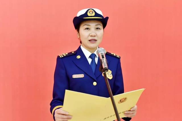 【你好,火焰蓝】全省各级消防救援队伍举行迎旗,授衔和换装仪式