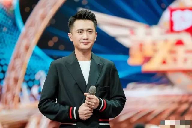 央视主持人杨帆自曝3岁女儿,笑眼弯弯好可爱,没有杨帆