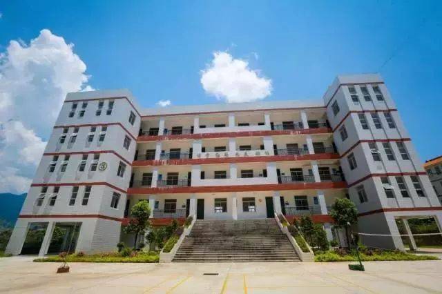 教师文苑变的是名字不变的是情怀城郊中学更名为武平初级中学