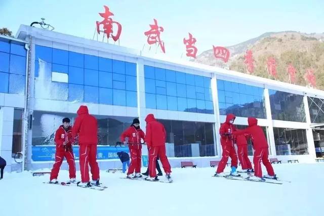 26-27日丨来年可期!南武当滑雪 陡沙河泡温泉 豪华日式酒店 亲子活动!
