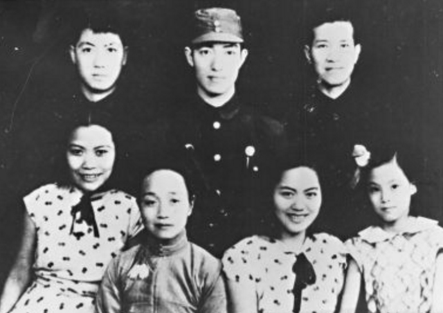 结婚两年冼星海远走他乡,无法归家另组家庭,去世时原配还在苦等