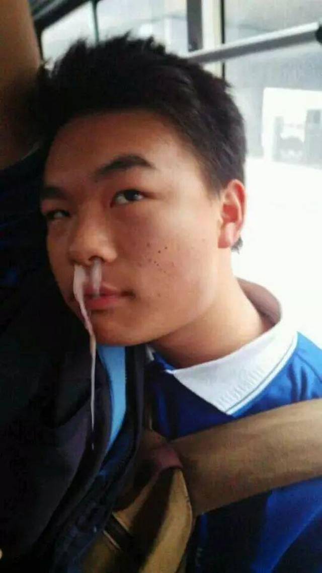 求大神p出那些年的感觉, 把兄弟几个p的有纪念意义点