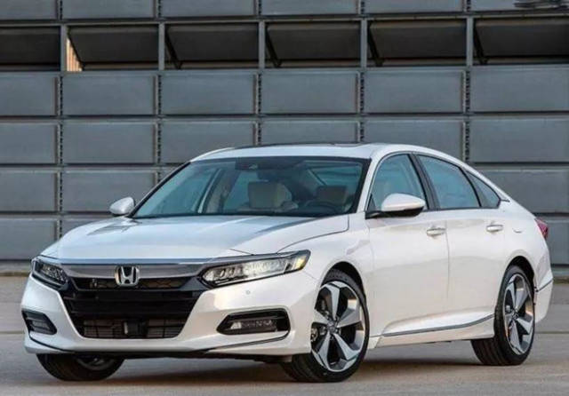 Ÿ 2018 230turbo ʰ,ۼ17.98Ԫ