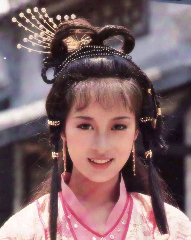 1984年台湾台视电视剧《倚天屠龙记》中刘玉璞出演赵靡一角.
