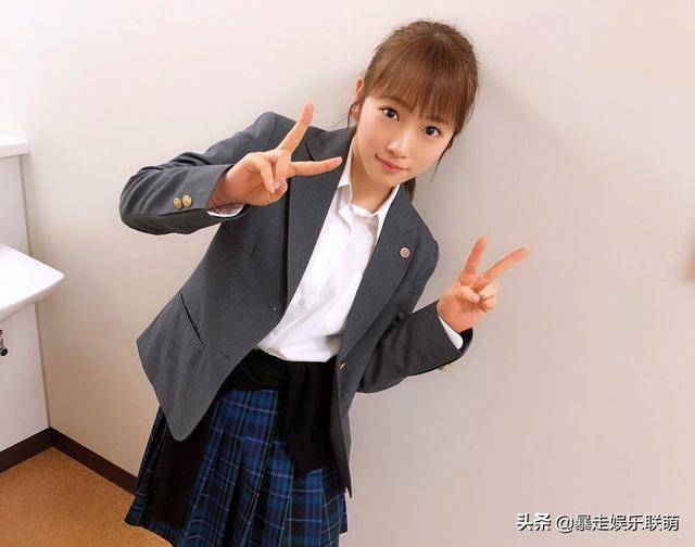 有点不会看气氛 横田真悠 饰演 花冈沙良:喜爱打扮的原宿系女子!