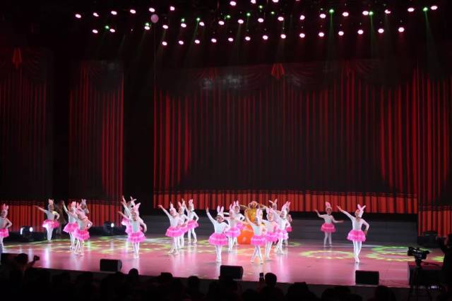 海元教育培训学校2019年元旦文艺汇演