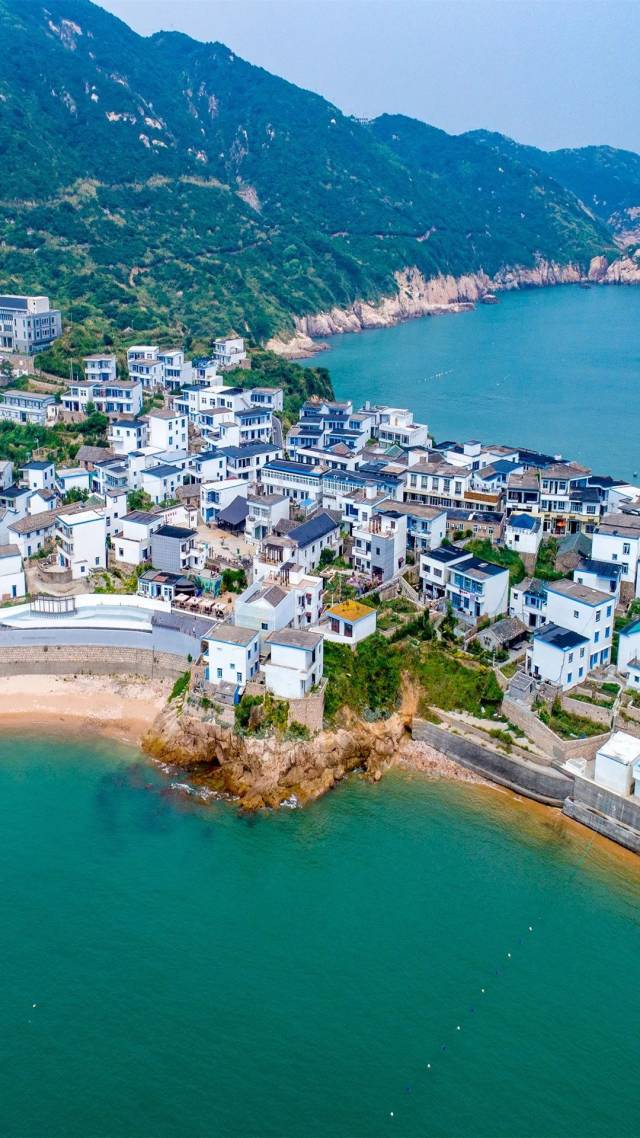 攻略如火,座座而下,唯有嵊泗骄阳海岛的蓝海沁凉,让人一跃海蓝12月东京v攻略夏日图片