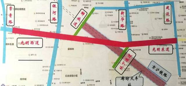 廊坊东站位于廊坊市北环路以北,后王各庄村以南,青果路以东,站中心