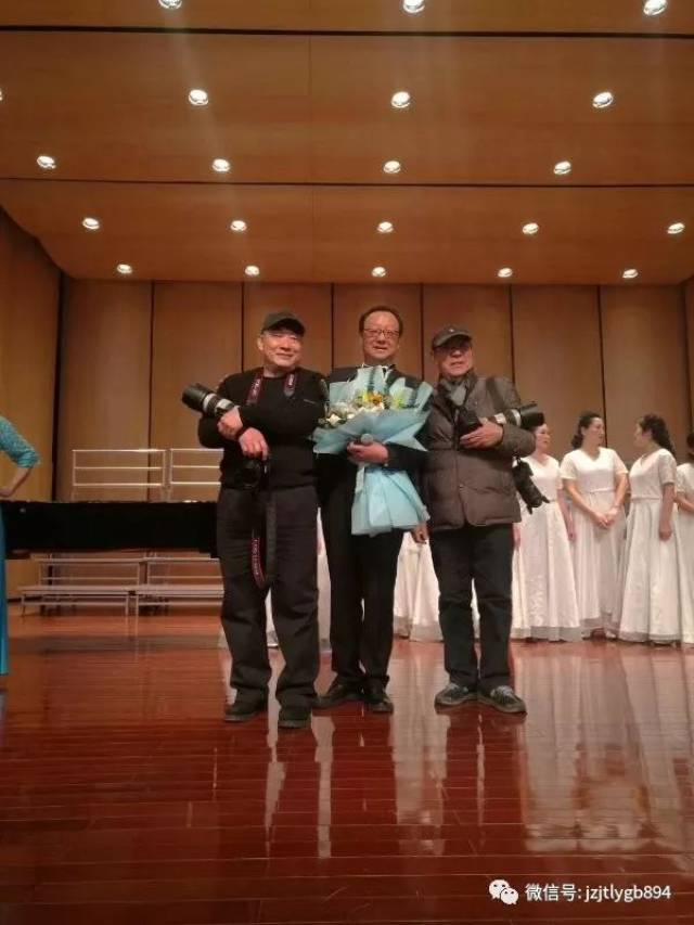 闻乐爱歌焦作市音乐家协会爱乐合唱团成立十