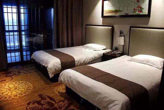 美好的冬天是睡出来的| 家门口的民宿,"假装在旅行"的好去处