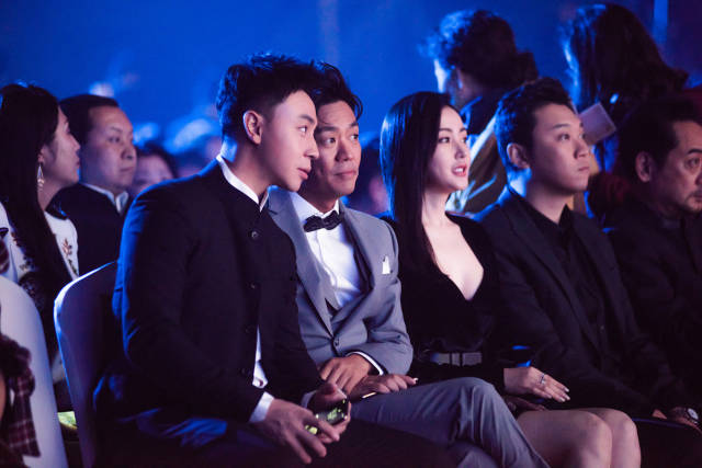 释小龙担任百合奖颁奖嘉宾 寄语儿童发扬中国功夫