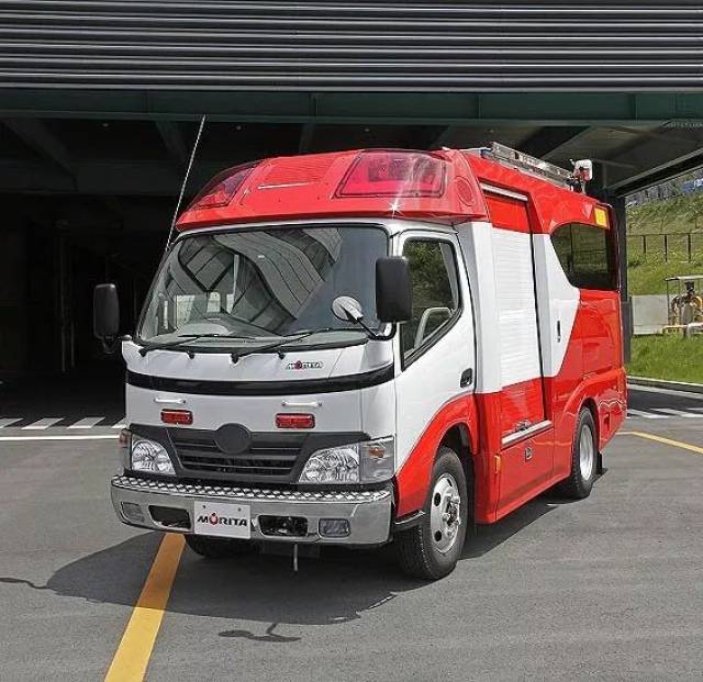 日本森田开发消防车与救护车结合一体特种车