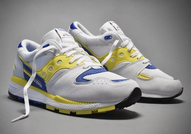 索康尼30周年纪念鞋款azura sneaker