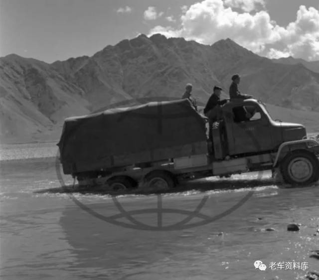 1956年捷克斯洛伐克卡车在西藏进行测试