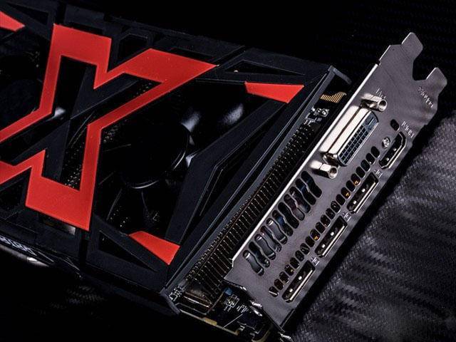 力压群雄迪兰rx 580 8g x-serial 战神显卡