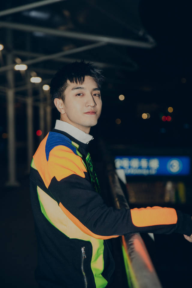 金瀚新行程更新!解锁人生第一次巴黎时装周之