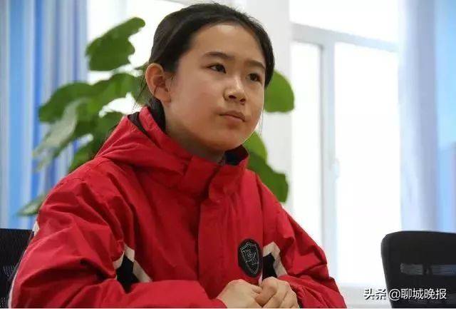 聊城12岁女生获“世界无限元宝网页游戏私服”称号,一分钟内准确记住所有纸牌