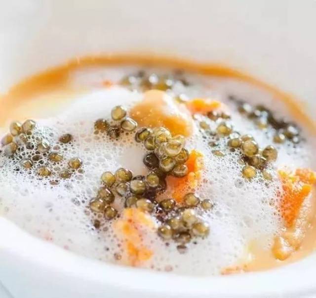 白富美标配,比鱼子酱精华性价比更高的,是鱼子