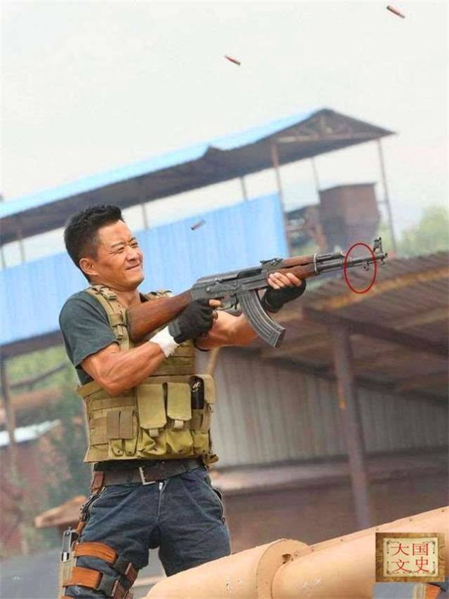 假如回到古代,一把无限子弹的ak冲锋枪,是否会有无限的可能?