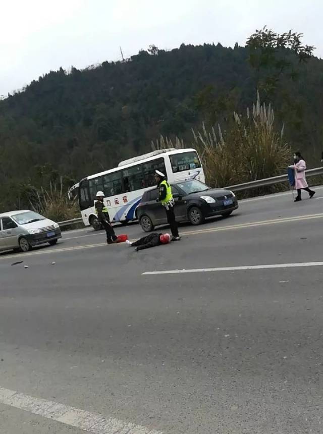 重大车祸发生,已有1人死亡.