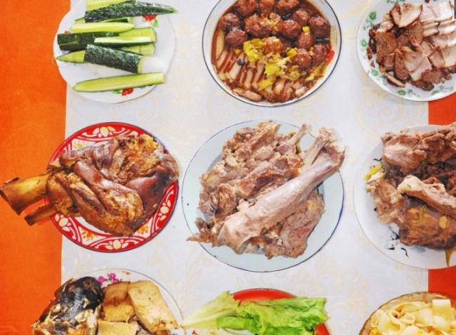 中国各地年夜饭比较,上海人最会吃,内蒙古最有特色,差距还真大