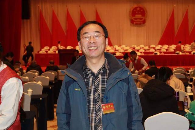 戚墅堰实验中学高中部教师陆振亚