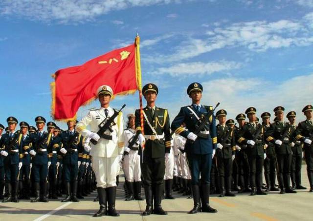 中国阅兵震撼西方,获外国网友好评,期待2019阅兵式