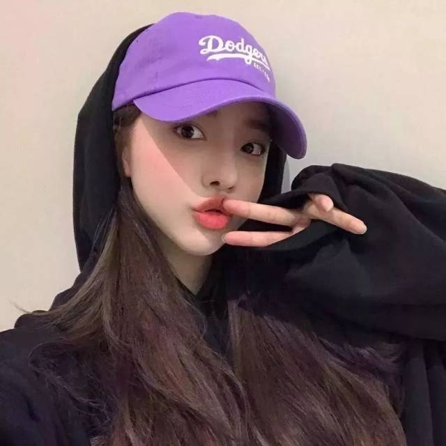 个性戴帽子头像
