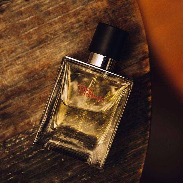 爱马仕男士大地香水,让人一见钟情的香水,详尽的介绍都在这里了