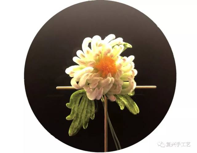 "璀璨延禧"时尚美学攻略特展,穿越时空的非遗工艺正等你来翻牌子