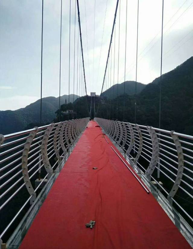 【图】于都屏山牧场景区正在建设玻璃桥;将会是成为赣州最为震撼的