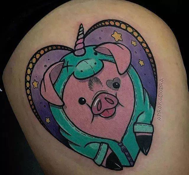 小猪纹身,猪年争做社会人儿