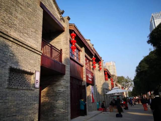 三街两巷觅食指南丨着大王走,这几家店不踩雷!