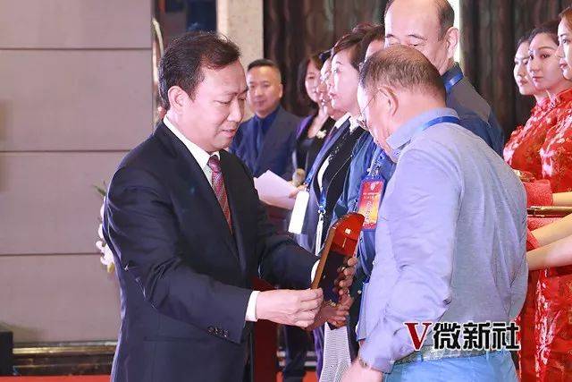 【重磅】通辽企业家聚集开发区,网页游戏私服民营经济发展