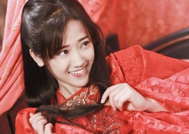 《绝世千金》男主龚俊演技还需提高,反观女主郑湫泓演技更有看点