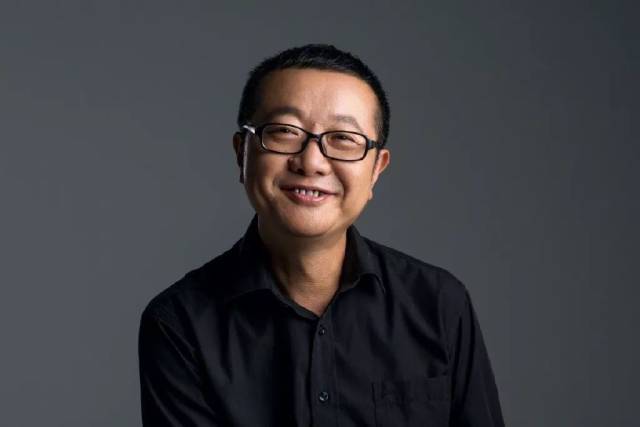潘石屹为刘慈欣拍摄的肖像照