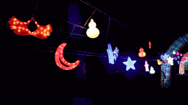 还有小孩超级喜欢的 彩虹跑,在图案上面跳动,会发出不同的音乐,图案也