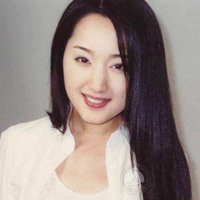 20岁,30岁,40岁的杨钰莹,二十年对比告诉你啥叫冻龄女神